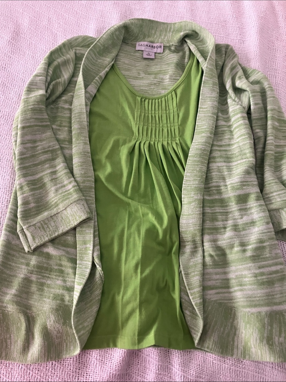 Twin set top